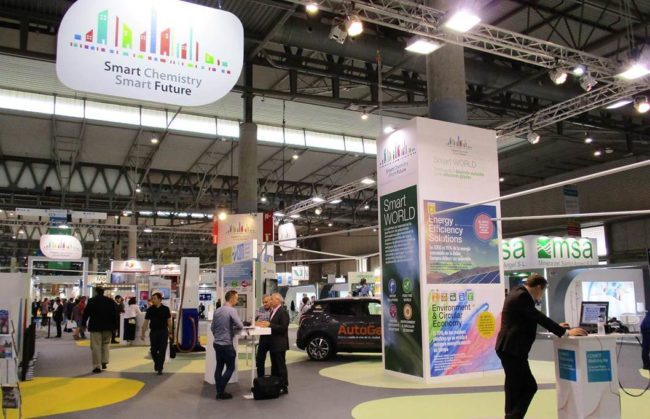 SMART CHEMISTRY SMART FUTURE acogió una exposición única, vertebrada en 2 ejes temáticos, que muestra la enorme capacidad de la química para mejorar y cambiar nuestro mundo