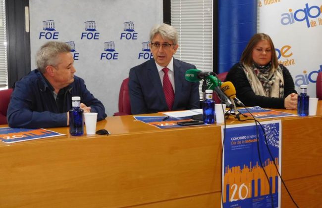 El presidente de la AIQBE, José Antonio Agüera, ha presentado esta mañana las actividades que la Asociación onubense ha organizado con motivo del Día de la Industria