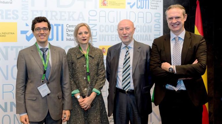 De izquierda a derecha: Javier Brañas (SusChem España), Clara Eugenia García (MINECO), Francisco Marín (CDTI) y Juan Antonio Labat (Feique).