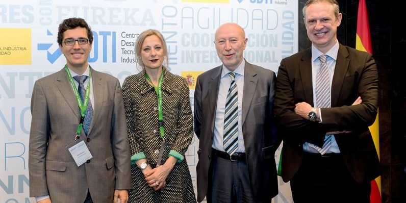 De izquierda a derecha: Javier Brañas (SusChem España), Clara Eugenia García (MINECO), Francisco Marín (CDTI) y Juan Antonio Labat (Feique).
