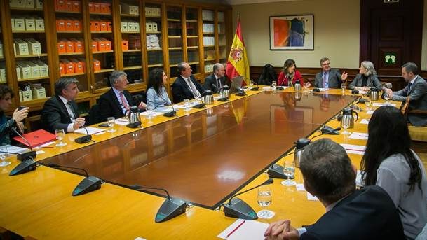 Ercros presenta su gama de bioplásticos biodegradables y compostables en el Congreso de los Diputados