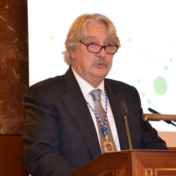 Ernesto Castañeda, Presidente de la Asociación Nacional de Químicos de España