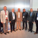 Foto de familia de los primeros firmantes de la Declaración Internacional de la Química de Sevilla. De izquierda a derecha: Robert Parker, Harmut Frank, Carlos Negro, Jean Marie Pierre Lehn, Ehud Keinan, Antón Valero y Jorge Alcalde.