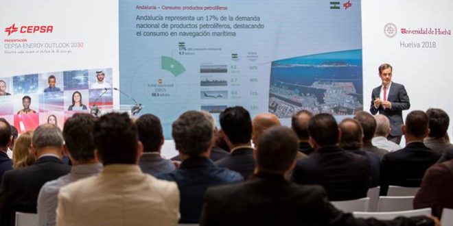 La demanda de petróleo será un 10% mayor en 2030, aunque crecerá a un paso más lento. La energía eólica y solar representará el 17,3% de la generación de energía eléctrica global, frente al 4,5% de 2015. En total, la demanda mundial de energía en 2030 será de 16.200 Mtoe, comparado con 13.800 Mtoe en 2015