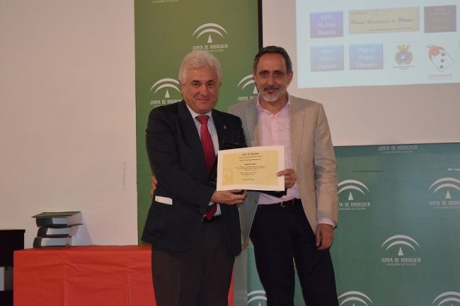 La compañía ha sido reconocida por su destacada colaboración en el ámbito educativo gracias a su trabajo conjunto con el C.P.I.F.P. Profesor Rodríguez