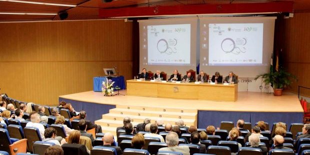 xi-celebracion-oficial-del-dia-de-la-quimica-granada-14-de-noviembre-de-2013-620×350