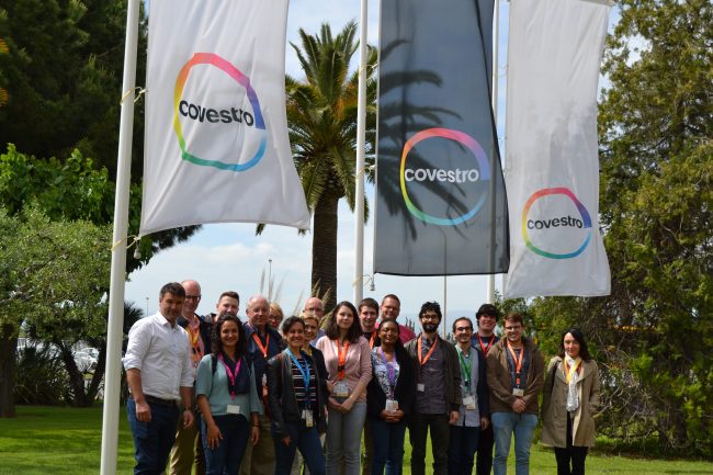 NdP_ El grupo internacional de doctorandos en la sede de Covestro (002)