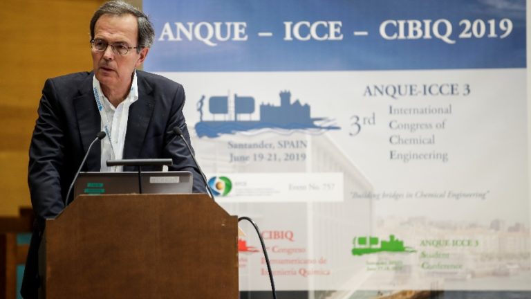 23 Nota de prensa Congreso Pedro Miró Para una sociedad próspera y sostenible la Química no es el problema sino parte de la solución