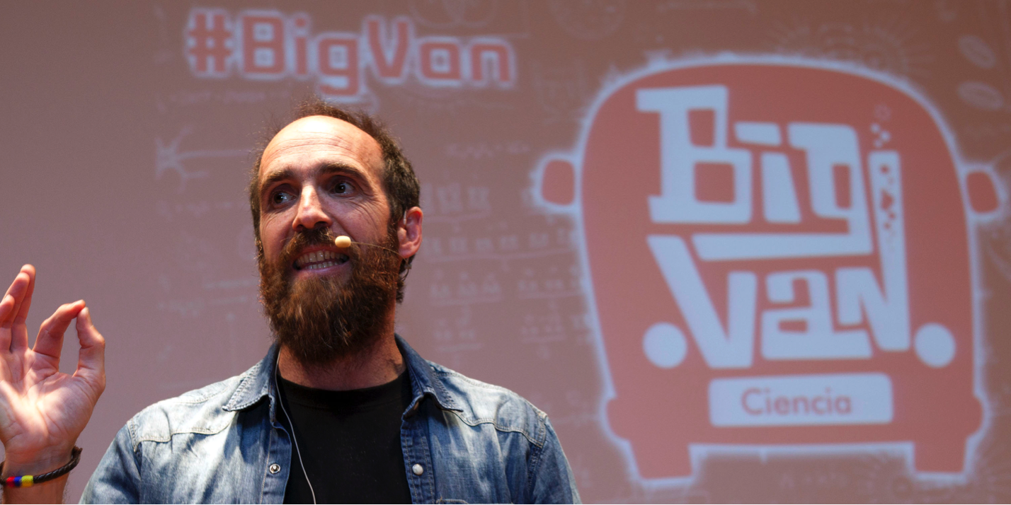 5cfe9fcccc4e1d7e48a7eb5a_EduLargo