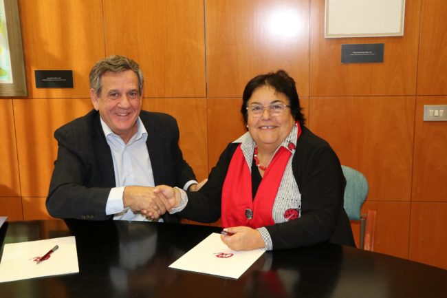 Ignacio Marco, Director General de la oficina de representación de PlasticsEurope en España y María José Figueras, Rectora de la Universitat Rovira i Virgili