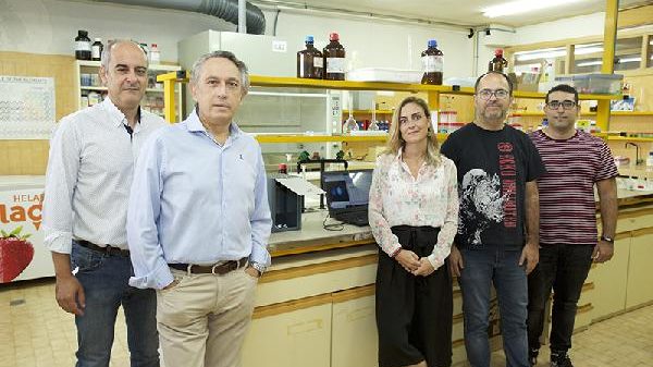 RUVID UA ALMENDRAS 609 El grupo de Espectometría Atómica Analítica