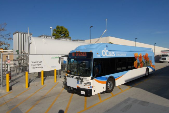 Hydrogen Tank and Bus_2 2