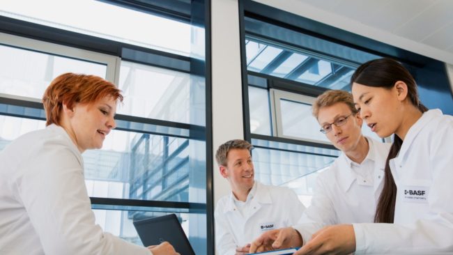 Diversity and Collaboration at BASF.jpg.dynamic.1280w720h.24269f61c3e755fd141ccba423233a9790c1b197