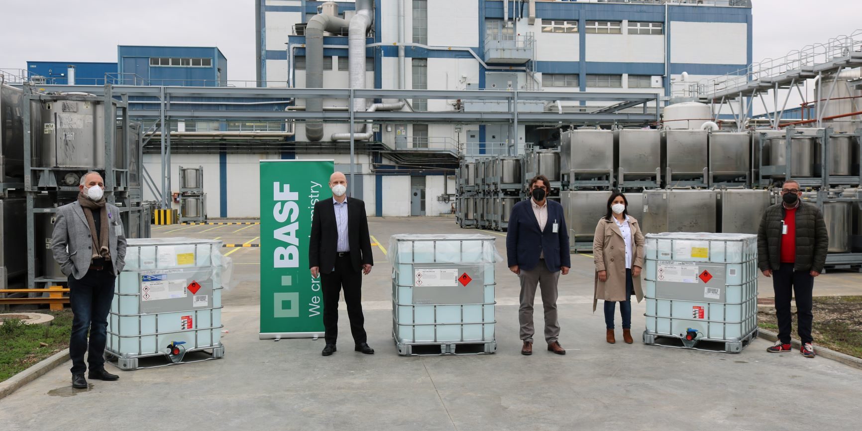 BASF dona 2,5 tn de hidrogel(1)