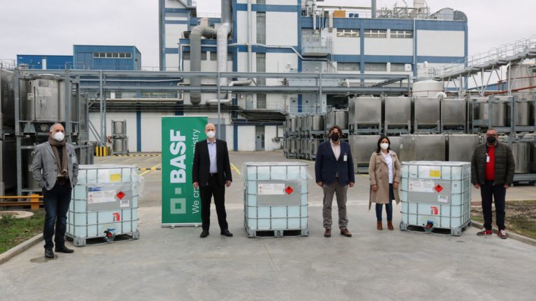 BASF dona 2,5 tn de hidrogel(1)
