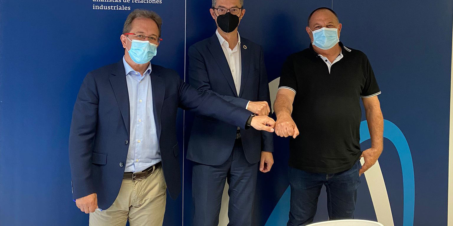 Feique y sindicatos firman el XX Convenio General de la Industria Químic