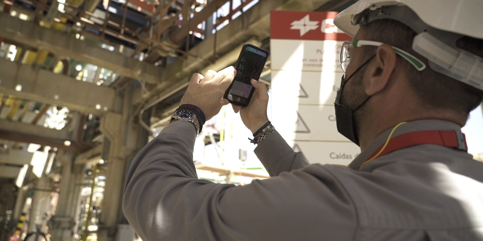 cepsa-confia-en-5g-vodafone-para-optimizar-procesos-refineria-de-palos-de-la-frontera-original-1