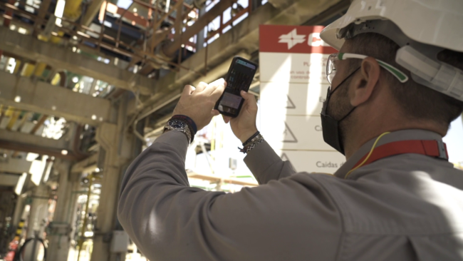 cepsa-confia-en-5g-vodafone-para-optimizar-procesos-refineria-de-palos-de-la-frontera-original-1
