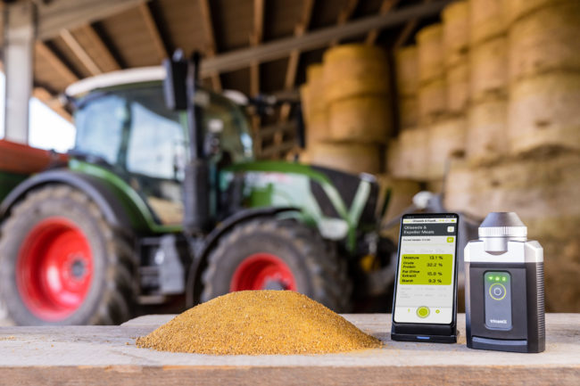 Mobile NIR Spectroscopy Solution for the feed industry / Mobile NIR-Spektroskopielösung für die Futtermittelindustrie