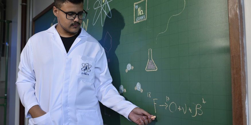 Posición de ANQUE en relación con el nuevo currículo de física y química en el nuevo Currículo de Bachillerato