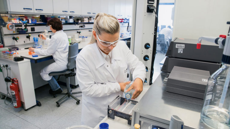 Labor für Molekularbiologie / Molecular biology lab