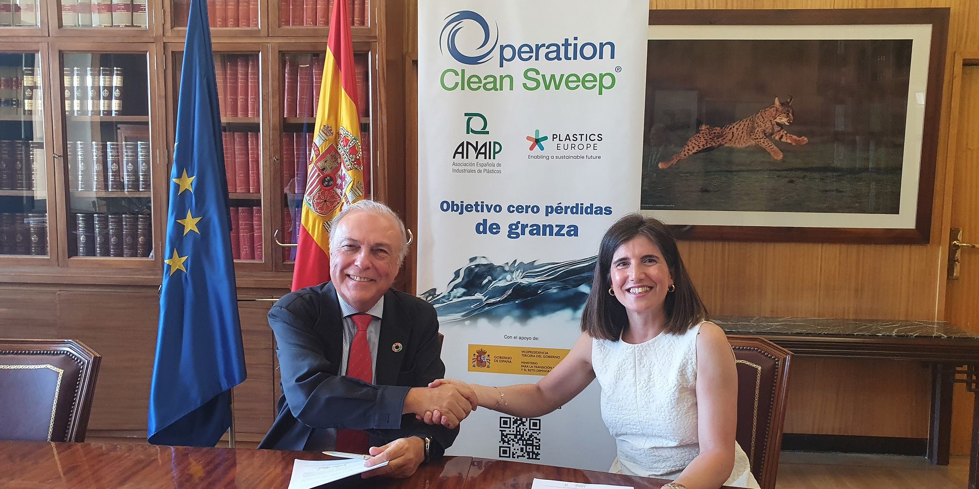 Firma convenio OCS 1- Alicia Martín y Luis Cediel