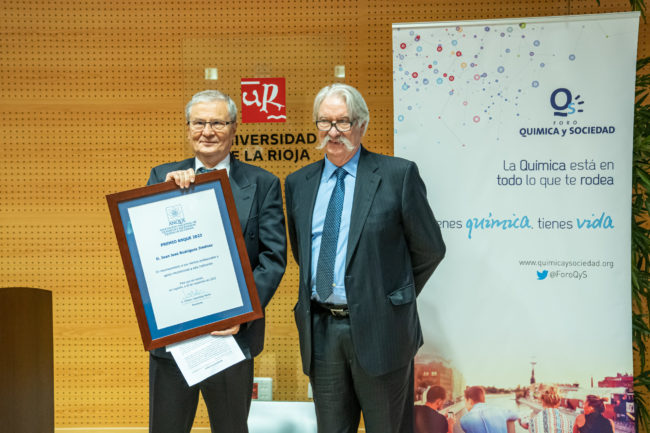 Día de la QuímicaCiencias básicas para el desarrollo. Tecnol