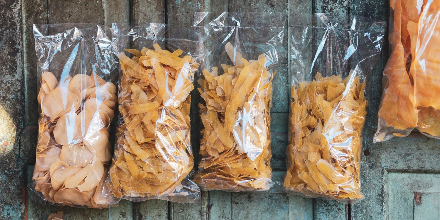 Nuevas estructuras para envases alimentarios ITENE trabaja en el desarrollo de estructuras flexibles y reciclables para materiales de envase alimentario