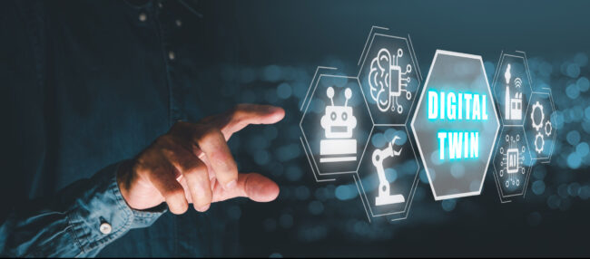 Digital,Twin,Business,And,Industrial,Process,Modelling,,Businessman,Hand,Touching Hacia una fabricación de composites energéticamente eficiente mediante la aplicación de tecnologías digitales innovadoras al proceso de conformado SMC