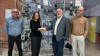 Covestro refuerza su compromiso con la educación mediante la donación de material de robótica al Institut Comte de Rius de Tarragona