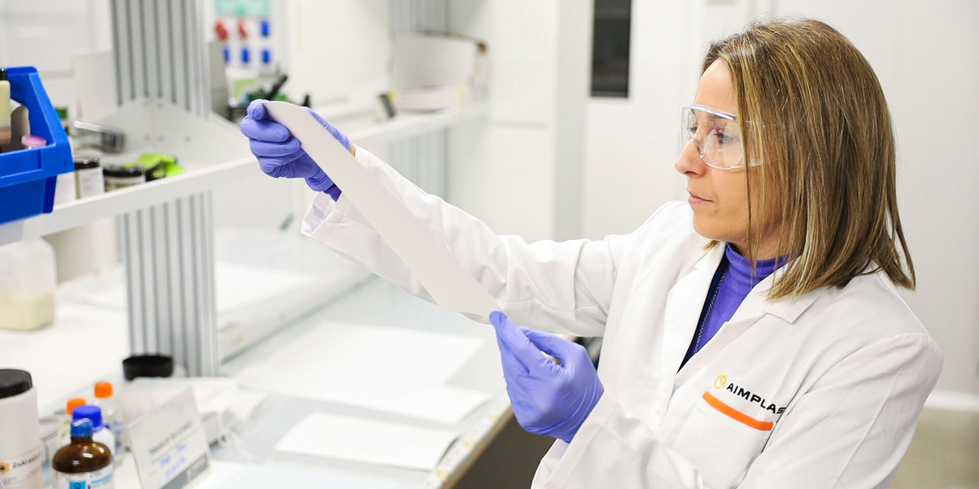 AIMPLAS trabaja en un mejor rendimiento de los bioplásticos para preservar alimentos y bebidas, pero también el medio ambiente