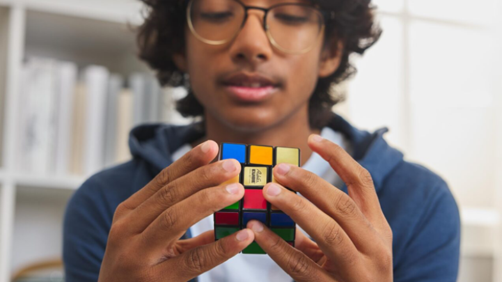 516-480-resize_6617e7f7e5bc9_Rubik-s-cube-OK El cubo de Rubik, la estrella de los rompecabezas cumple 50 años