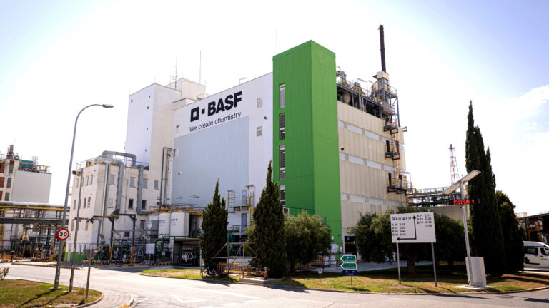 BASF site in Tarragona, Spain inhibidores de parafina