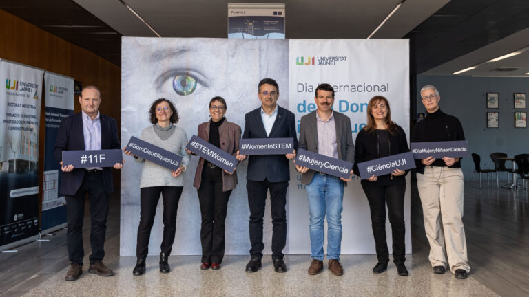 Dia_Dona_i_Xiqueta_Ciencia_25DLL071