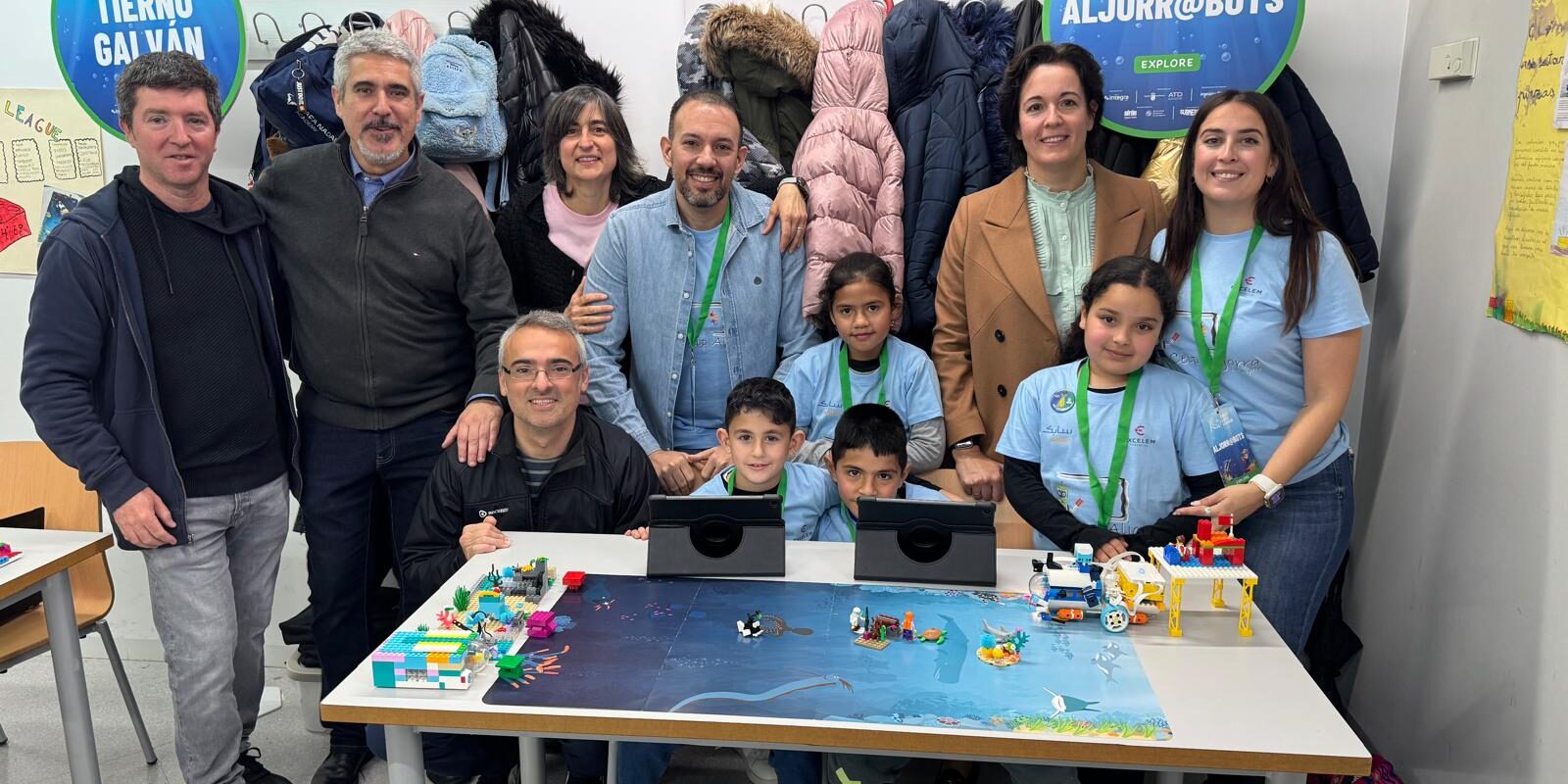 SABIC patrocinando FLL con su equipo de estudiantes