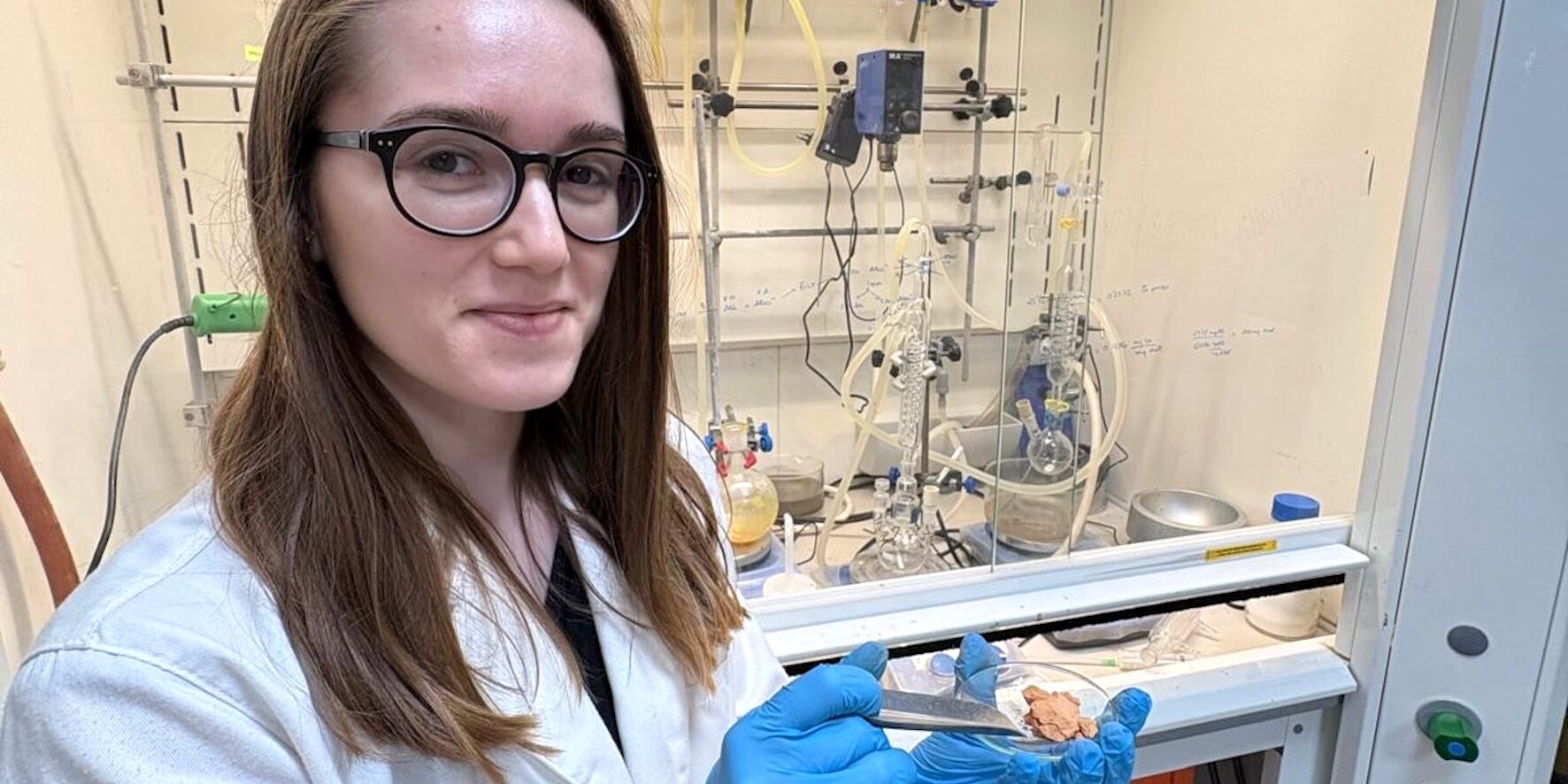 FOTO-UAL-7-NOVIEMBRE-2025-MATERIAL-MOF